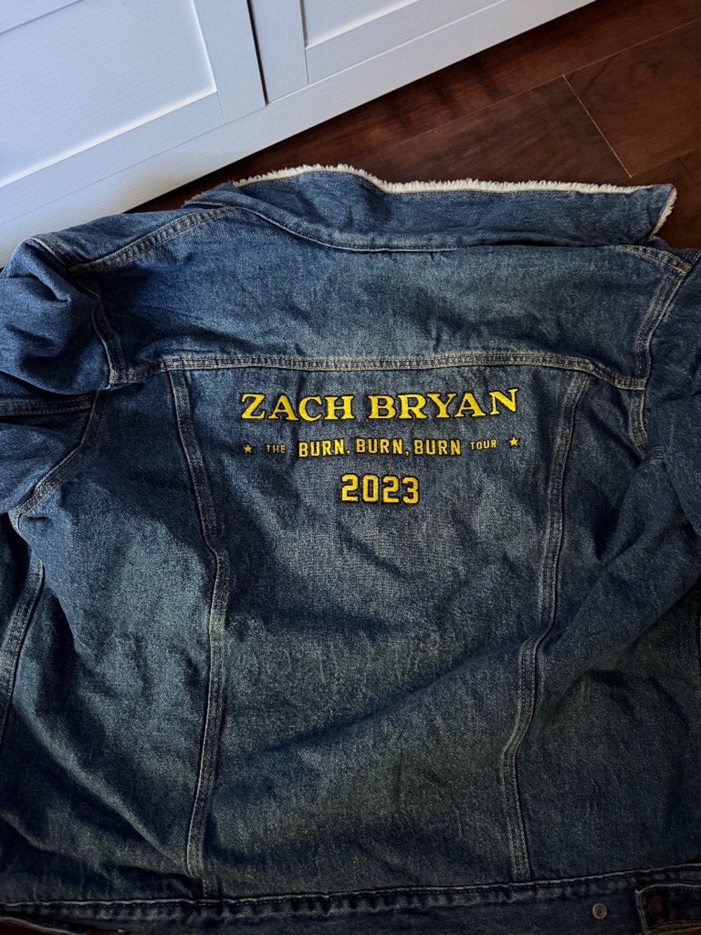 Zach Bryan Crew Only Burn, Burn, Burn Tour Jacket !! 2023 !! XL